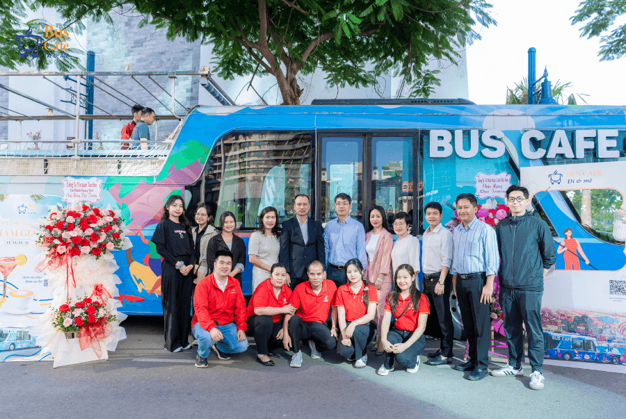 bus-cafe-ha-long.png