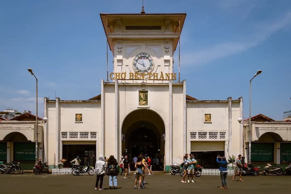 cho-ben-thanh.webp