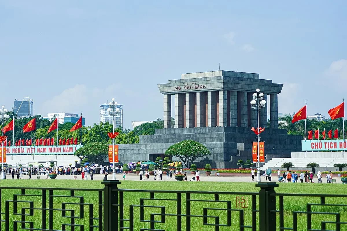 lang-chu-tich-ho-chi-minh.webp